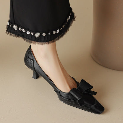 Célora Lederband-Pumps